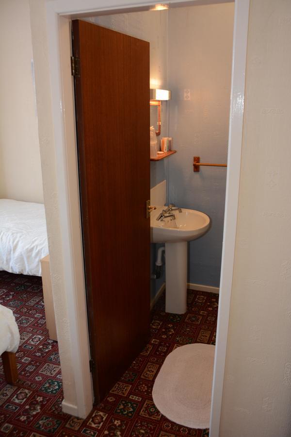 The Cove Guest House Rhyl Buitenkant foto