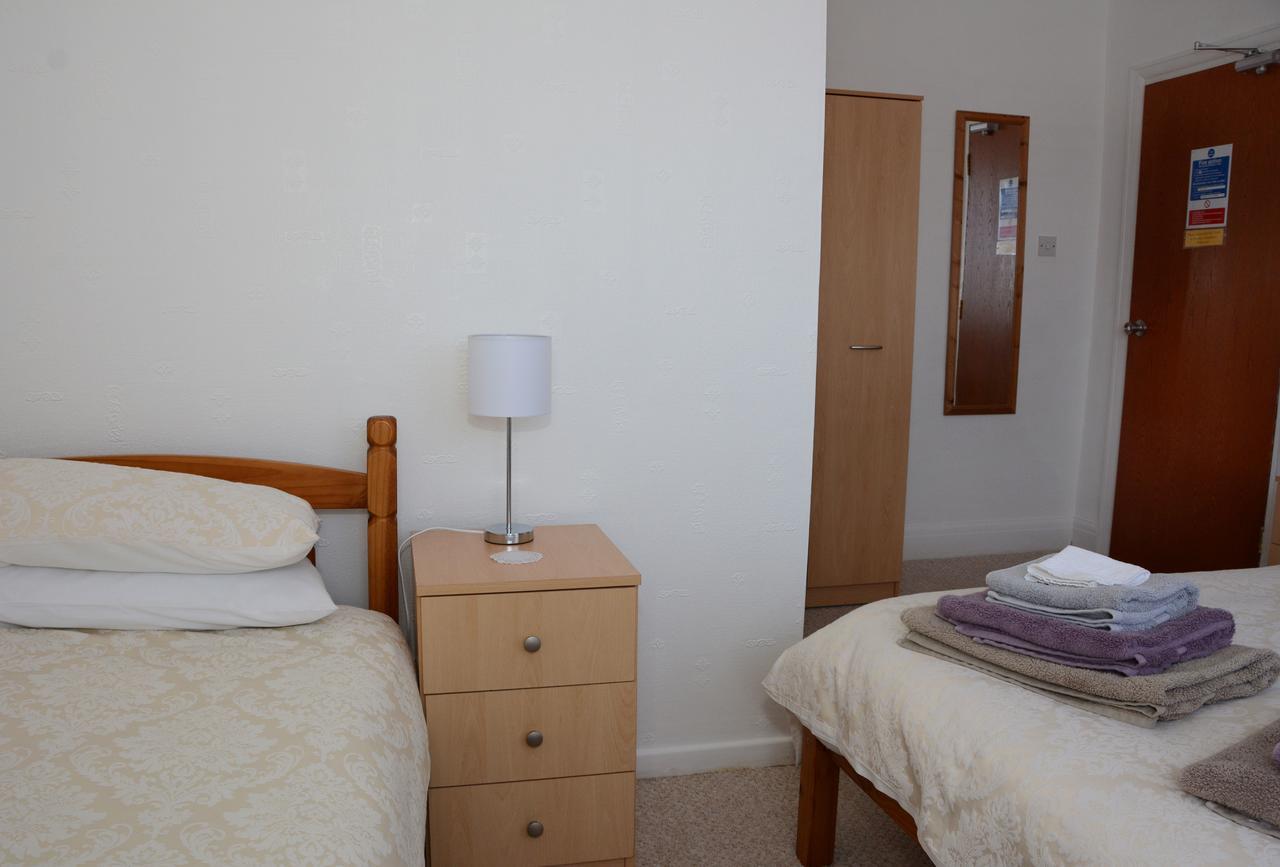 The Cove Guest House Rhyl Buitenkant foto