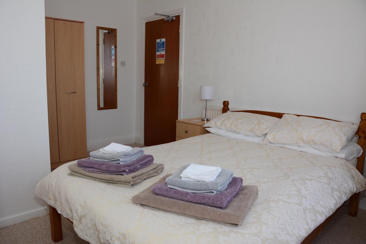 The Cove Guest House Rhyl Buitenkant foto