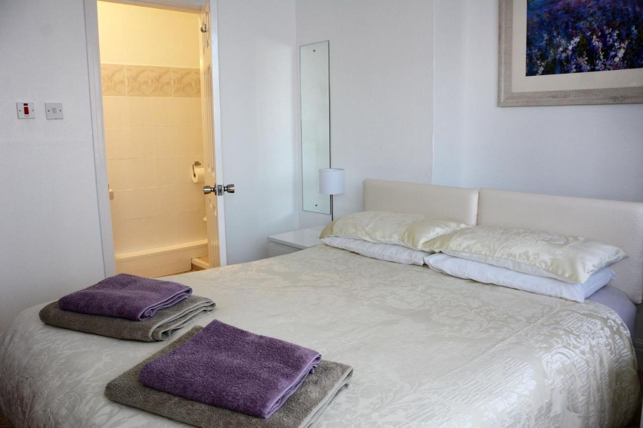 The Cove Guest House Rhyl Buitenkant foto