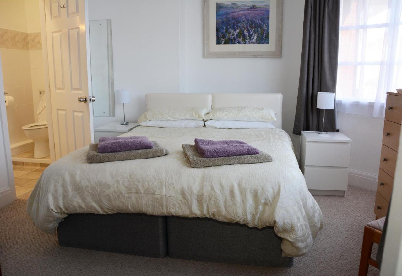 The Cove Guest House Rhyl Buitenkant foto